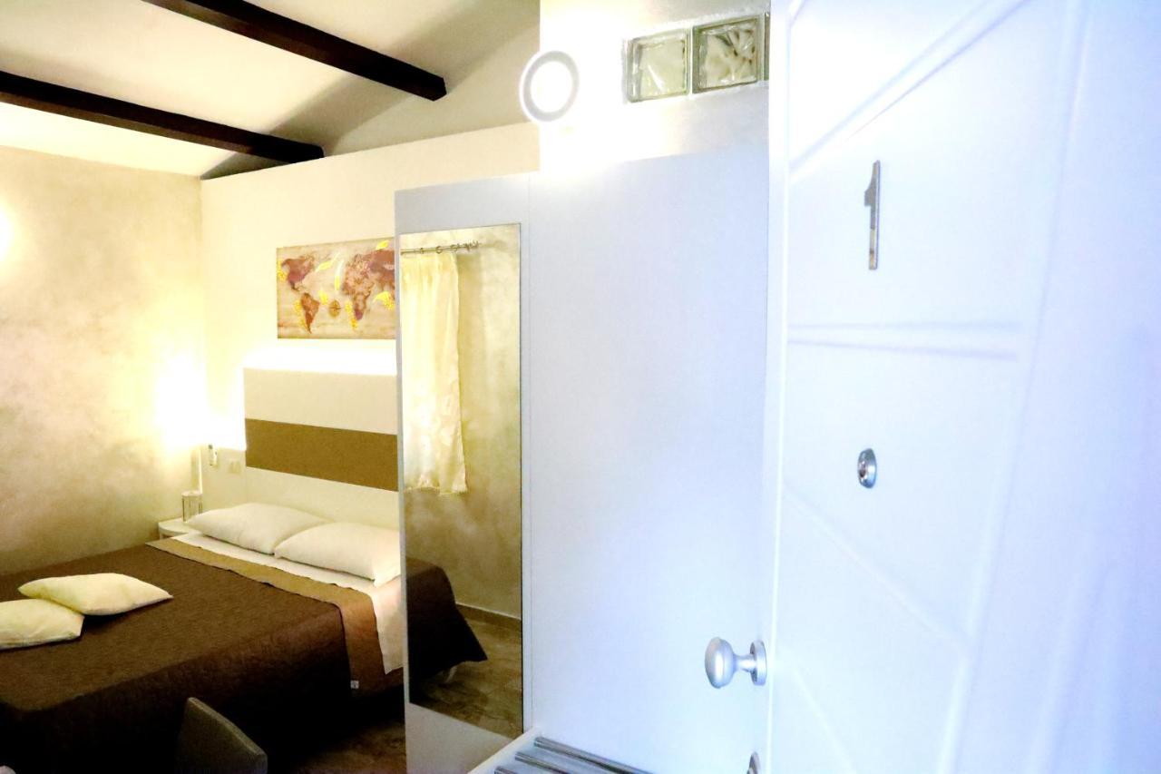 Afrodite Accomodation Tropea Extérieur photo