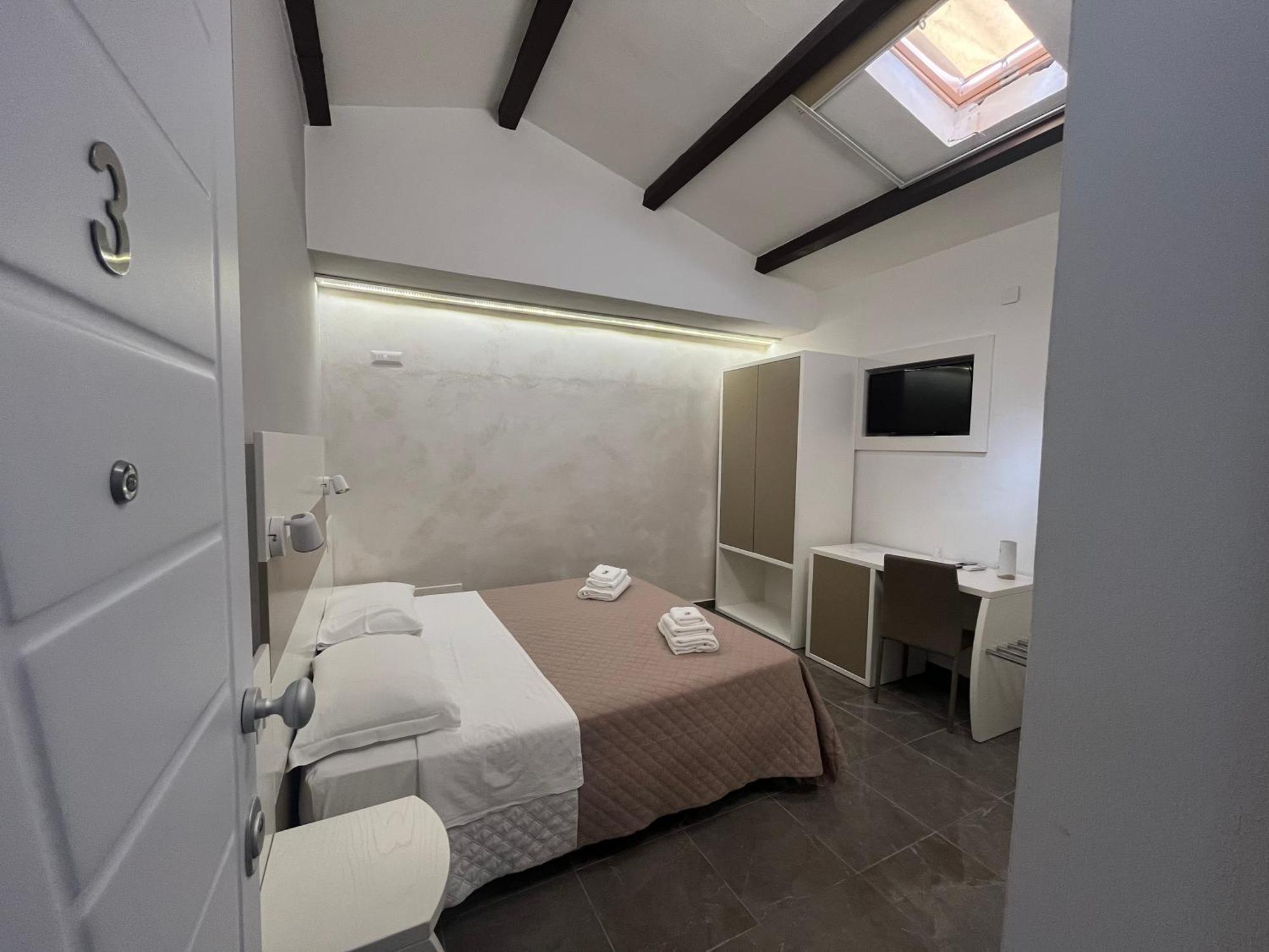Afrodite Accomodation Tropea Extérieur photo